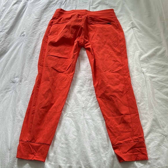 athleta joggers, size 6 - Picture 3 of 3